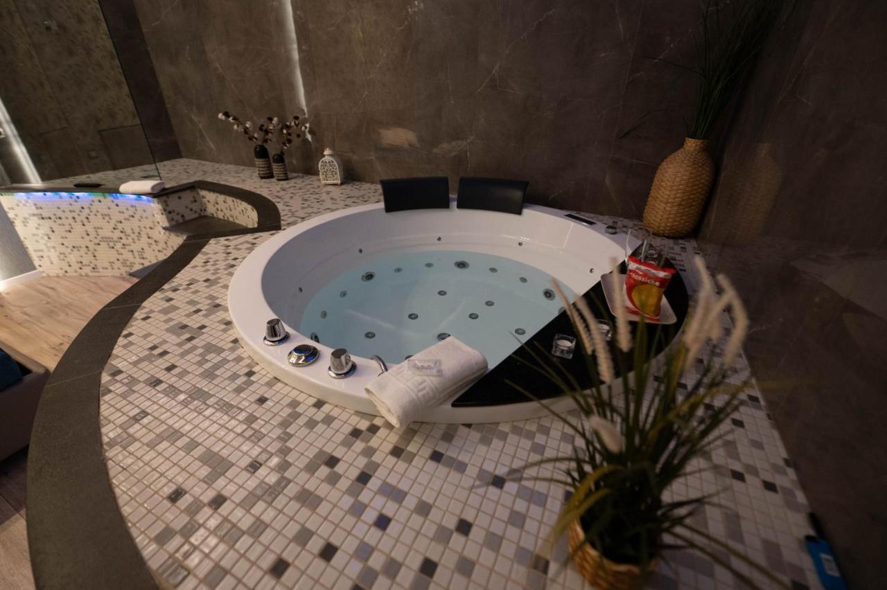 Th Luxury Suite Giardini Naxos Exteriér fotografie